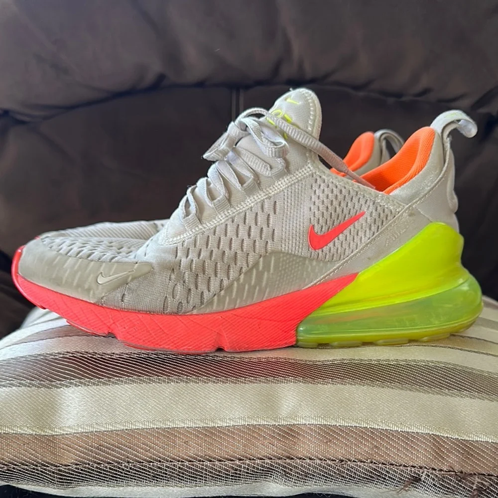 Nike Air Max 270 Desert Sand Sneakers - Picture 5 of 15